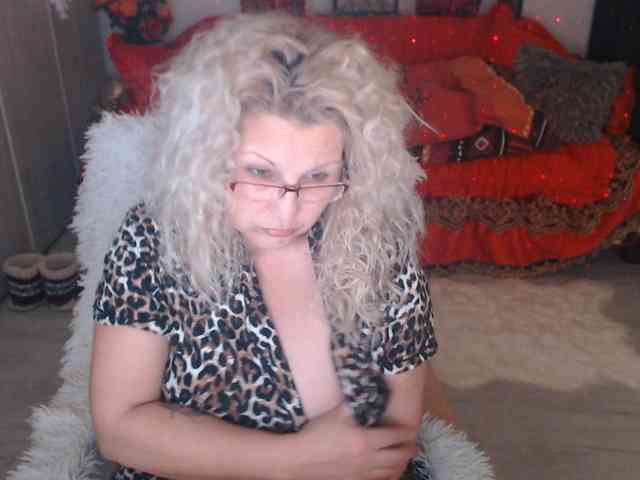 Angel_Dm_Milf webcam