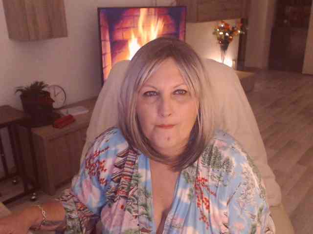 Angel_Dm_Milf webcam
