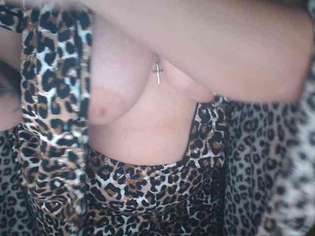 Angel_Dm_Milf webcam