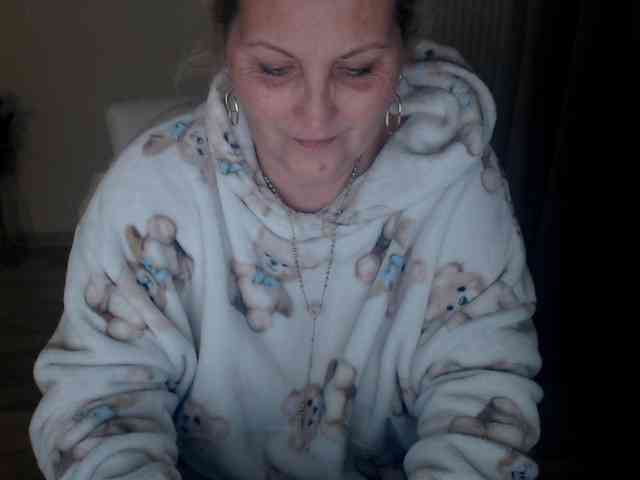 Angel_Dm_Milf webcam