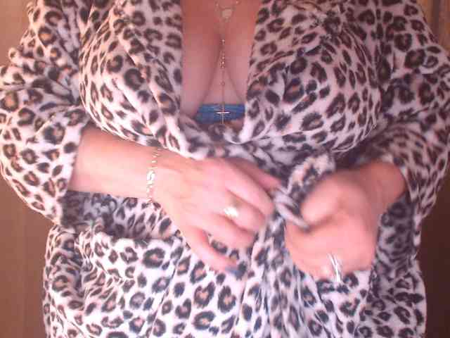 Angel_Dm_Milf webcam