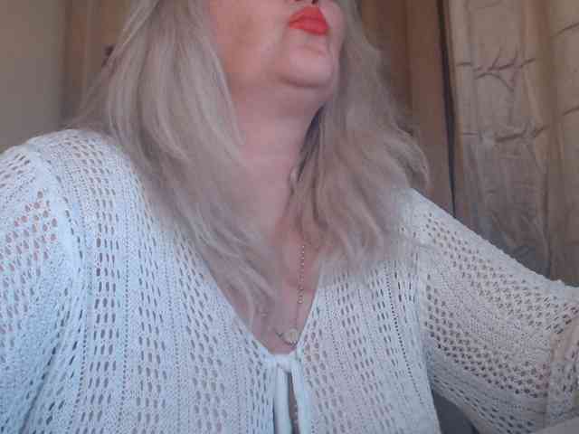 Angel_Dm_Milf webcam