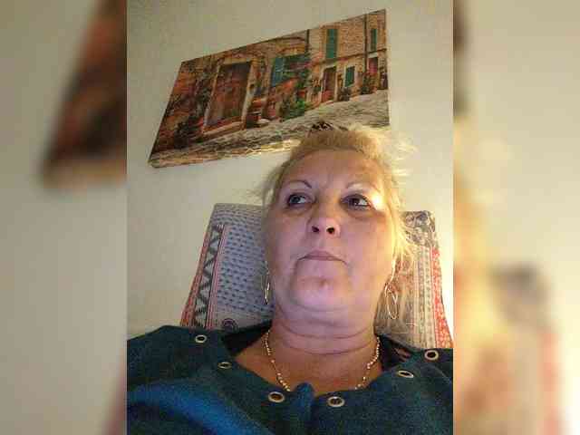Angel_Dm_Milf webcam