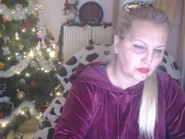 Angel_Dm_Milf webcam