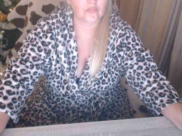 Angel_Dm_Milf webcam