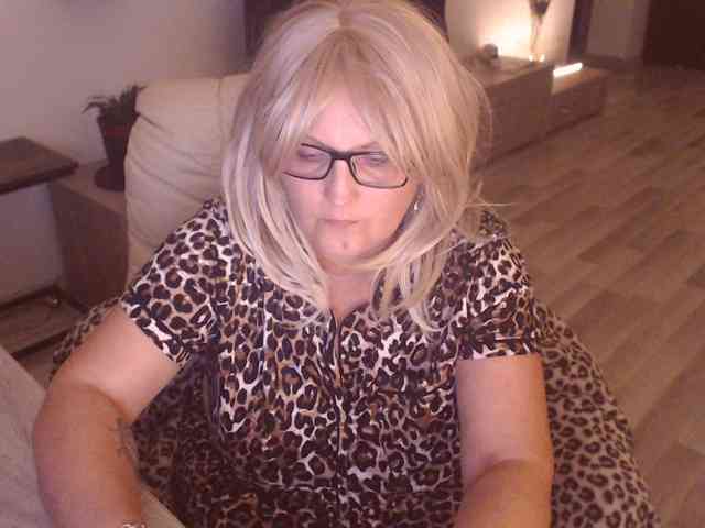 Angel_Dm_Milf webcam