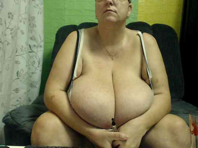boobs40kk webcam