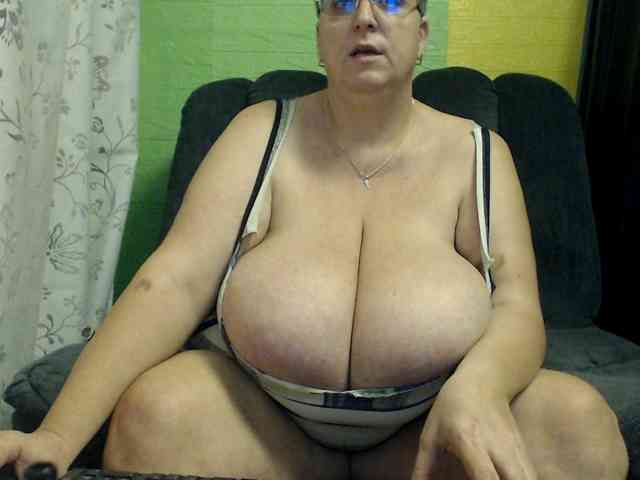 boobs40kk webcam