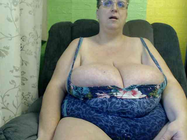 boobs40kk webcam
