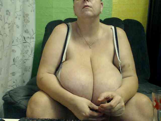 boobs40kk webcam