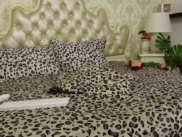 CarmellaAngel's BongaCams show and profile