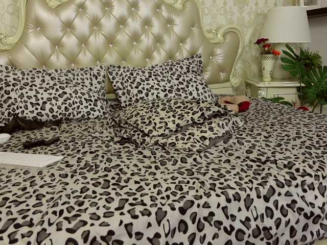 CarmellaAngel's BongaCams show and profile