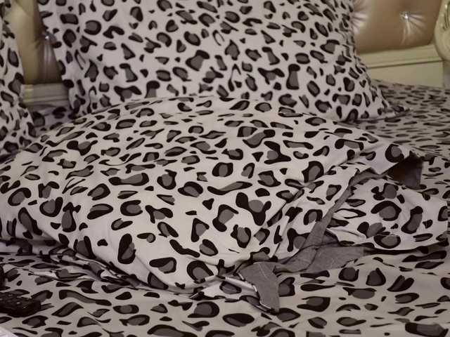 carmellaangel online