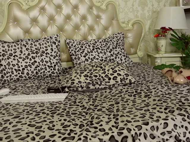 CarmellaAngel's BongaCams show and profile