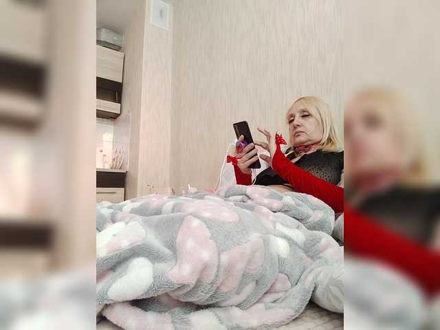 pautina100's BongaCams show and profile