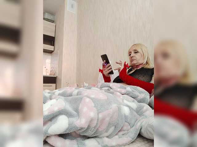 pautina100 Live Cam on BongaCams