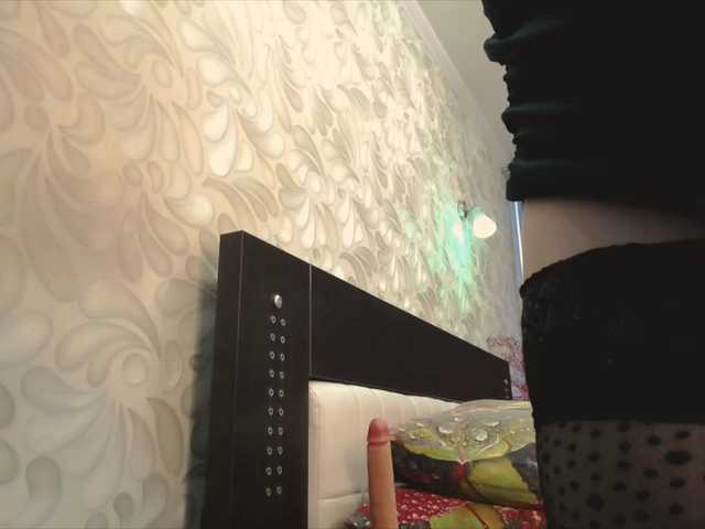 julllya's BongaCams show and profile