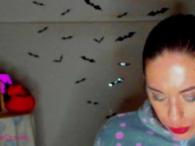 Try 29 years old Italian1Dream from BongaCams Italian1Dream from BongaCams