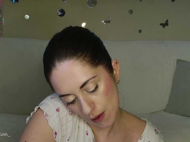 Italian1Dream's BongaCams show and profile