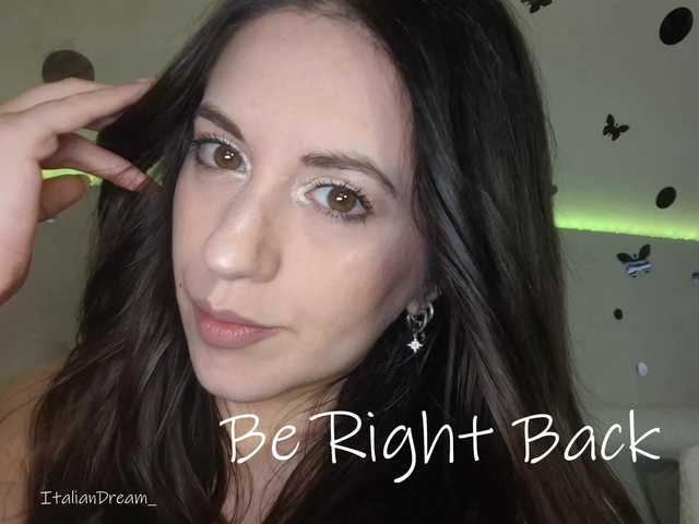 Italian1Dream's BongaCams show and profile