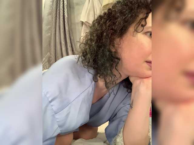 LoveLama's BongaCams show and profile