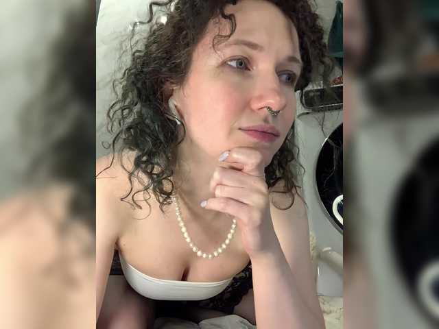 LoveLama's BongaCams show and profile