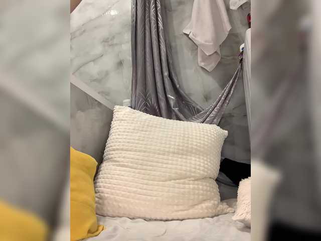 LoveLama's BongaCams show and profile