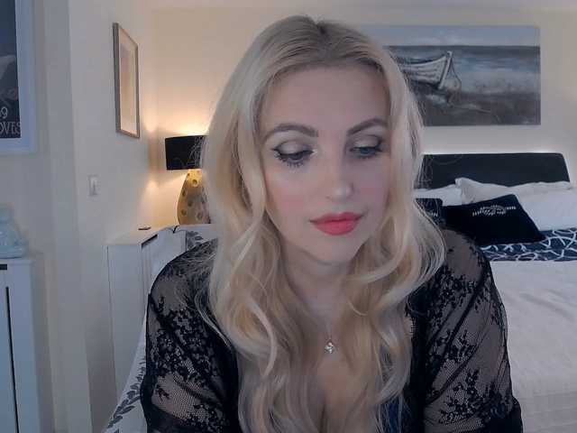 DeliciousAlba's BongaCams show and profile