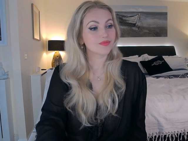 DeliciousAlba's BongaCams show and profile