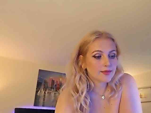 DeliciousAlba webcam