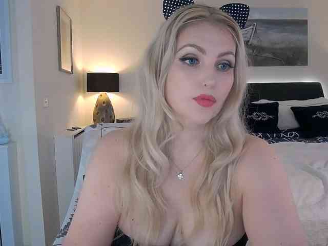 DeliciousAlba webcam