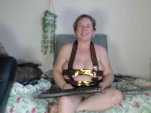 titanic-tits webcam