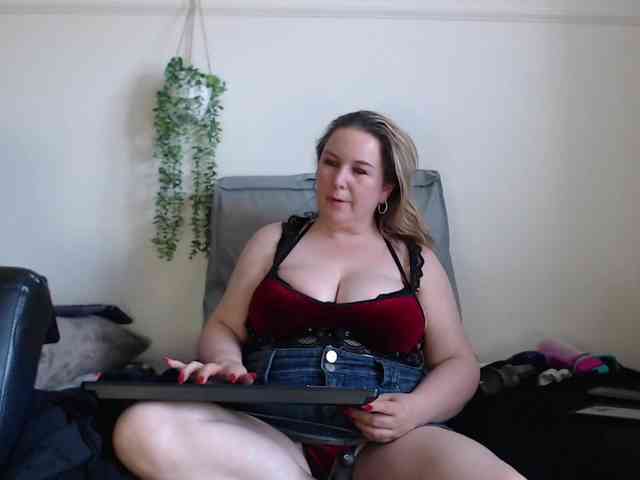 titanic-tits webcam