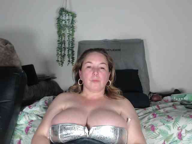 titanic-tits webcam