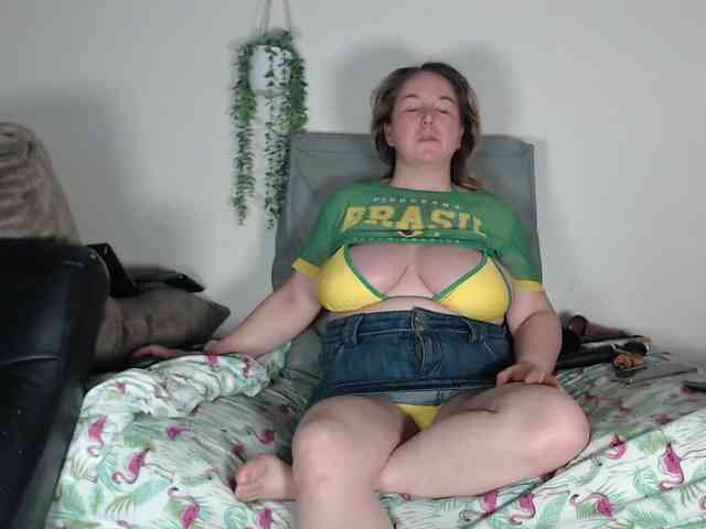 titanic-tits titanic-tits