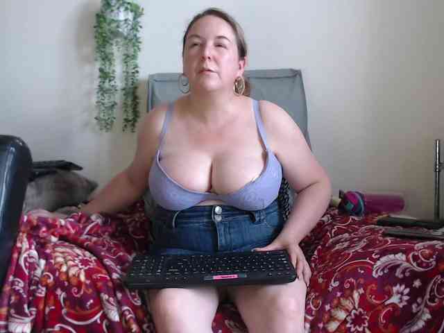 titanic-tits webcam
