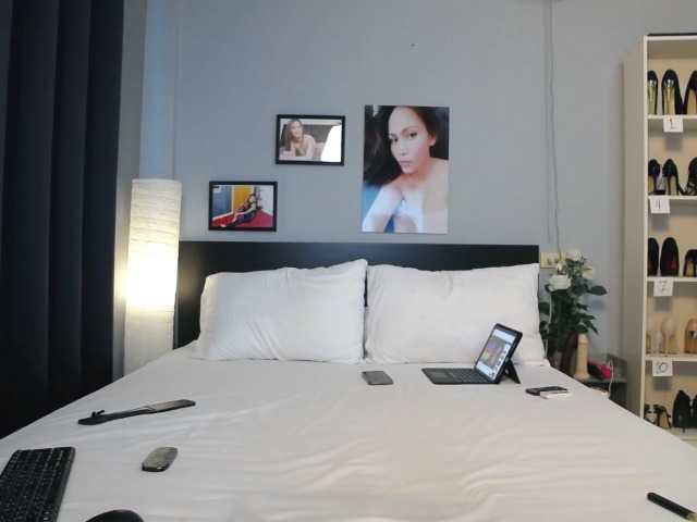 Beebeethai's BongaCams show and profile