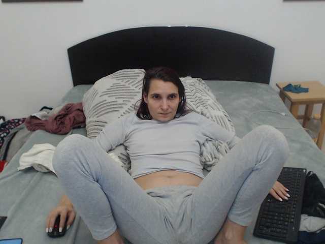 xostefanny's BongaCams show and profile