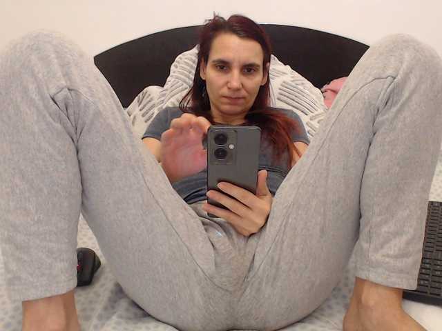 xostefanny's BongaCams show and profile