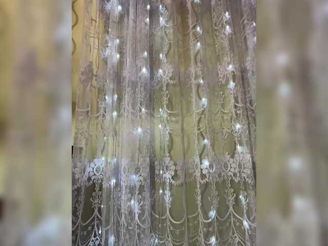 Emiliiaaa's BongaCams show and profile