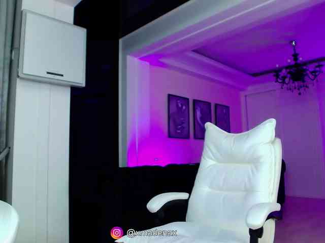 xkaralevax webcam