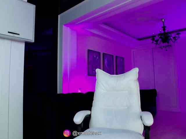 xkaralevax webcam