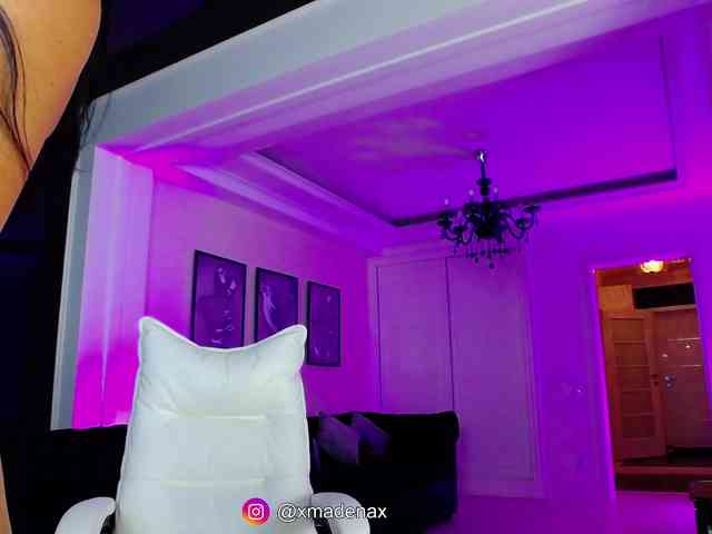 xkaralevax webcam