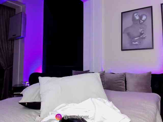 nude live chatroom Xkaralevax