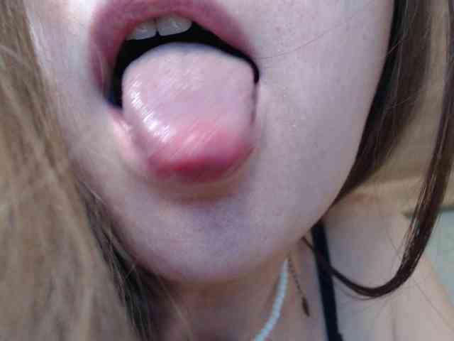 TvoyaIgrushka Live Webcam on BongaCams