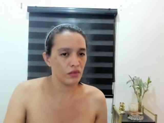 Aruray Live Webcam on BongaCams