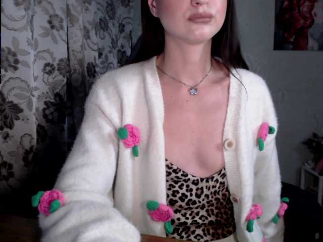 Lapochka2's BongaCams show and profile