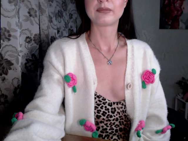 Lapochka2's BongaCams show and profile