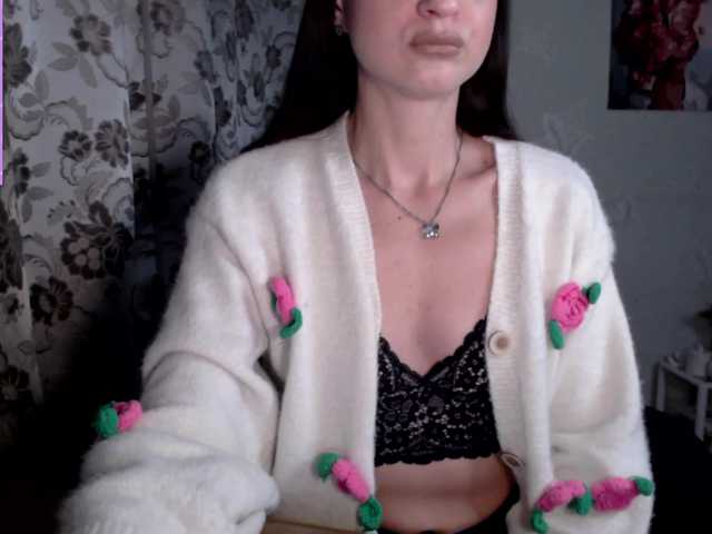 Lapochka2's BongaCams show and profile