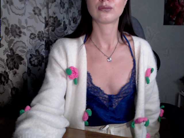 Lapochka2's BongaCams show and profile